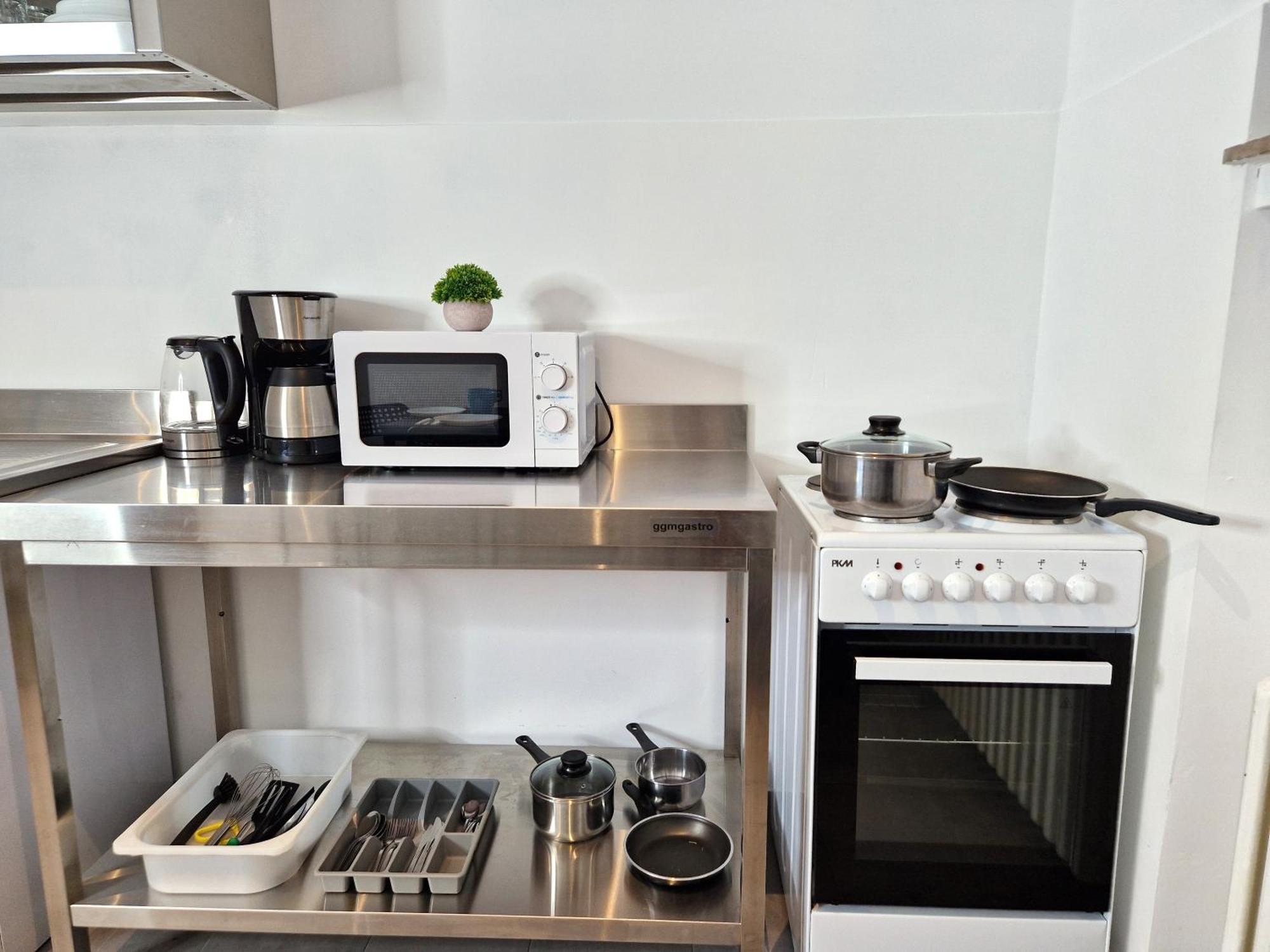 Meribu H1 Wohnung Fuer Monteure Und Arbeiter Gelsenkirchen Buitenkant foto