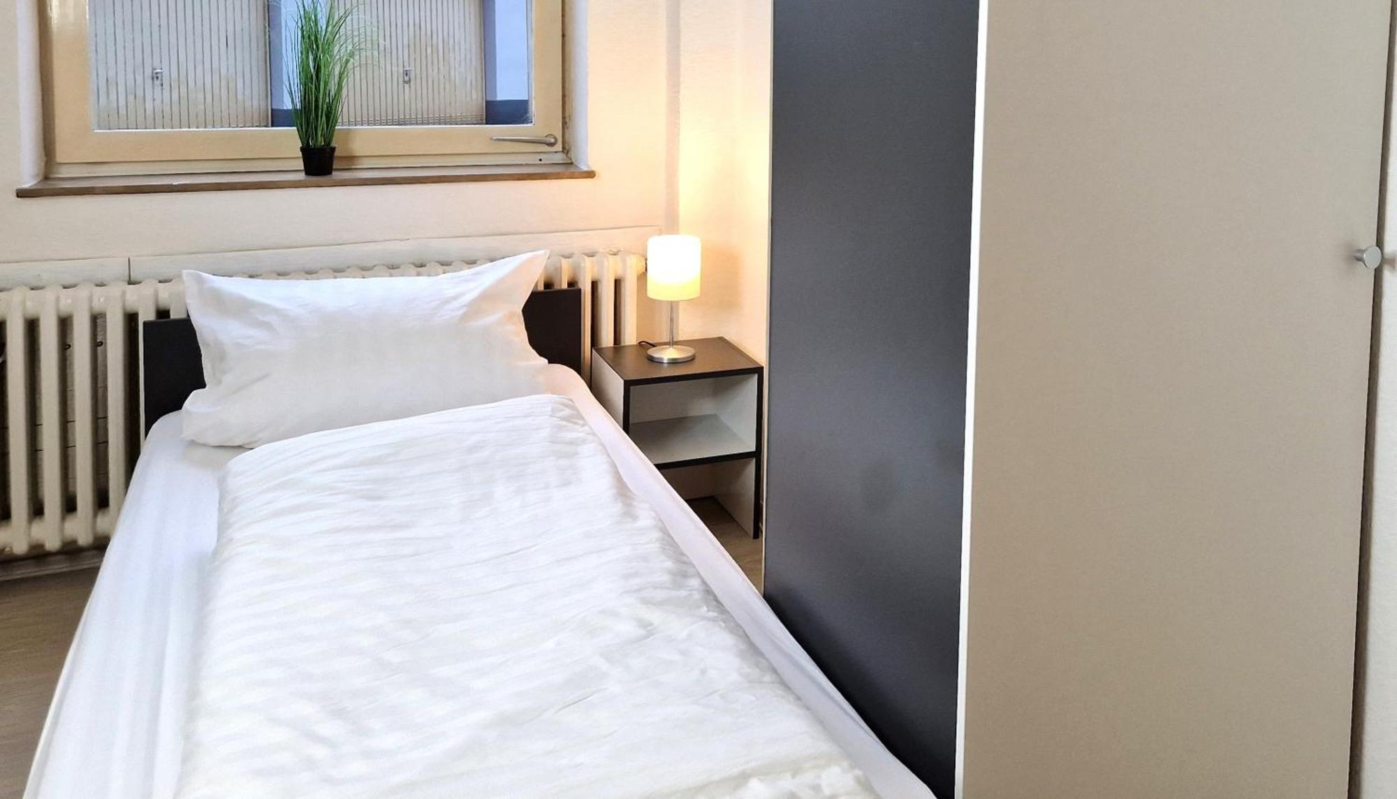 Meribu H1 Wohnung Fuer Monteure Und Arbeiter Gelsenkirchen Buitenkant foto